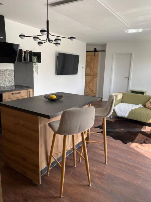 Gemuetliche Wohnung -Schwarzwald Neuweiler  Eksteriør bilde